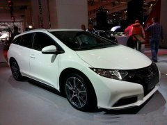 ����˼�����а���2013�귨���˸���չ����